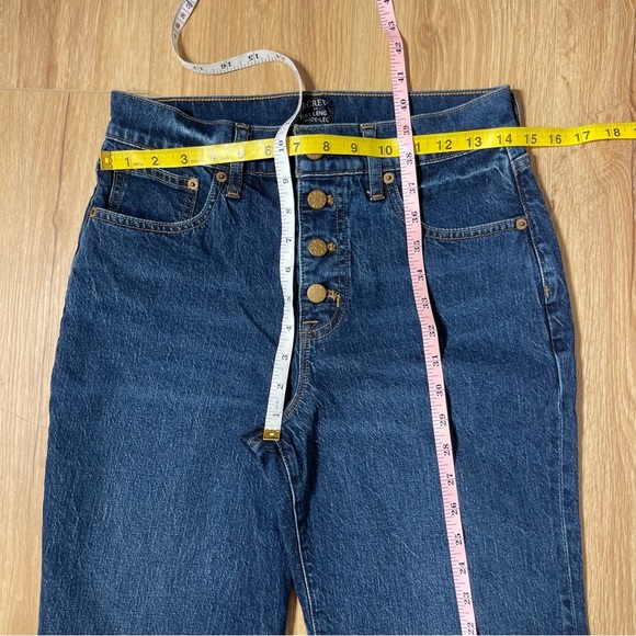 J Crew Curvy full-length wide-leg jean in all-day stretch
Jeans Women’s Size 26 - Picture 6 of 7